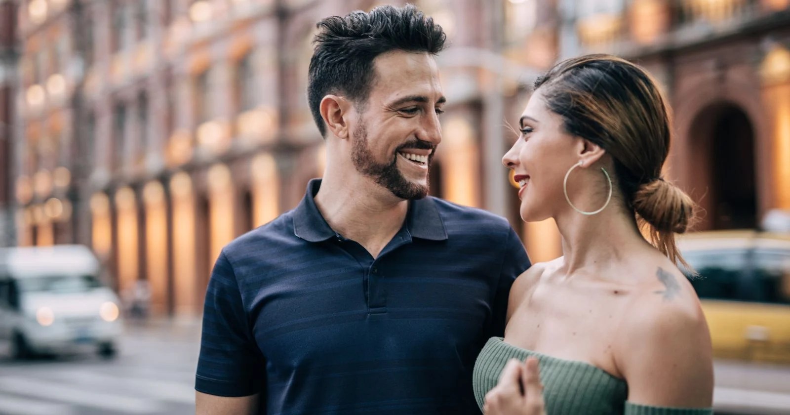 10 things it means when a guy grabs your thigh (2)