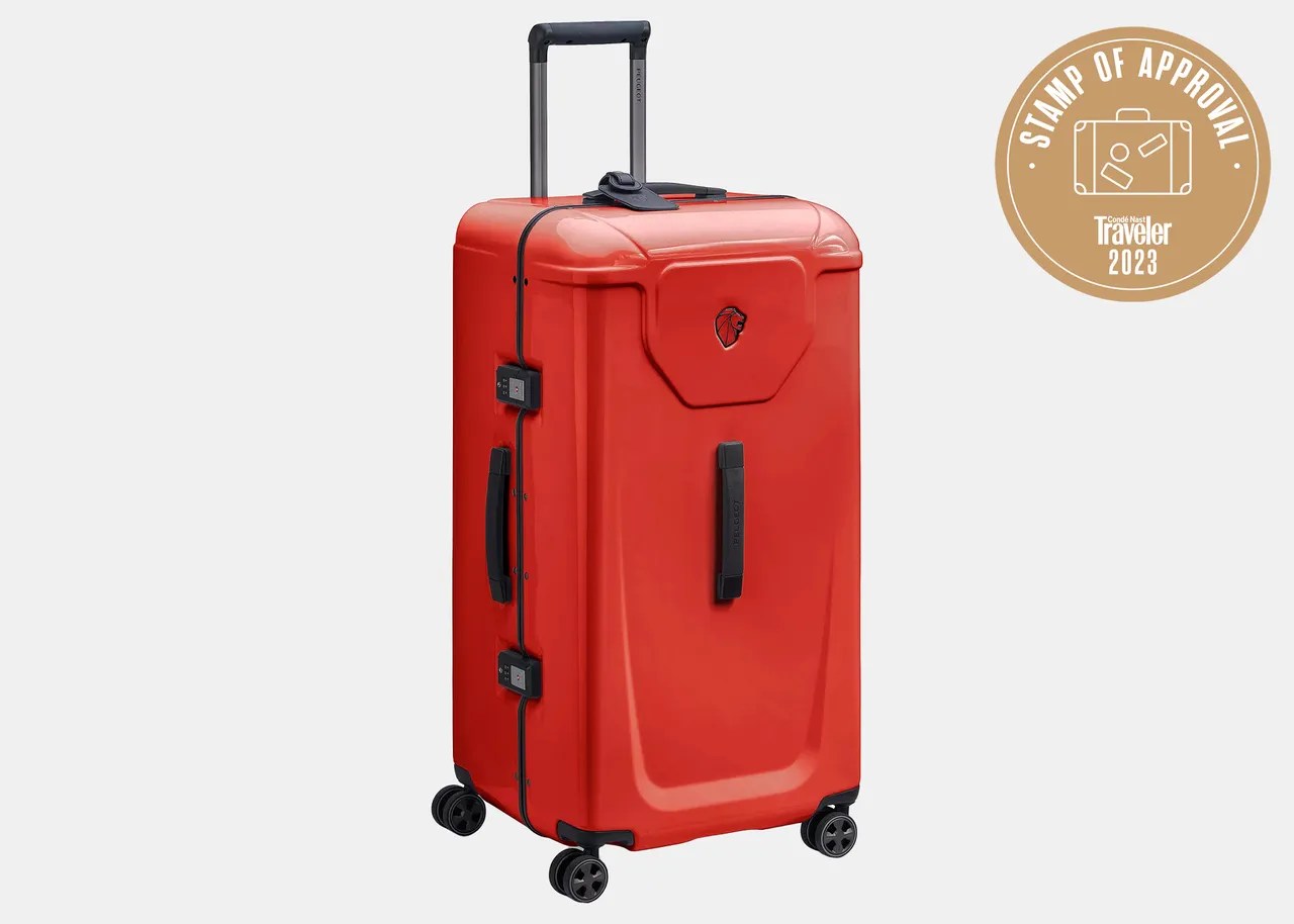 An Easy Guide to Finding Your Ideal Luggage, Based on Size and Price (27)